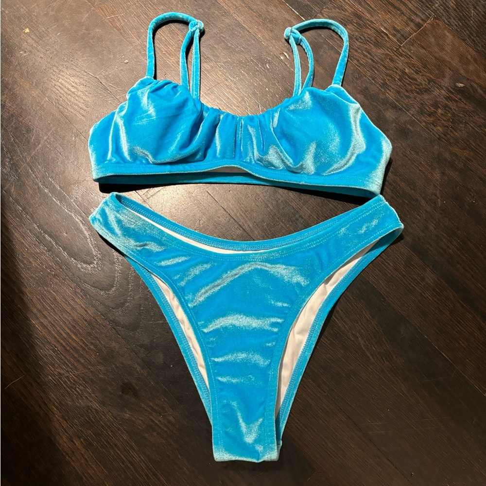 Cupshe blue velvet bikini